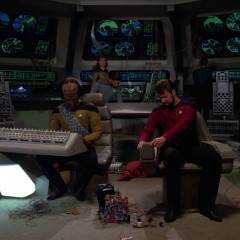 Peak Performance, TNG S2 E21 Review, The Battle Bridge