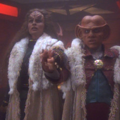 Upper Pylon 2 – 3 x 03: The House of Quark