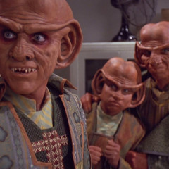 Upper Pylon 2 – 4 x 07: Little Green Men