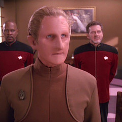 Upper Pylon 2 – 4 x 11: Homefront